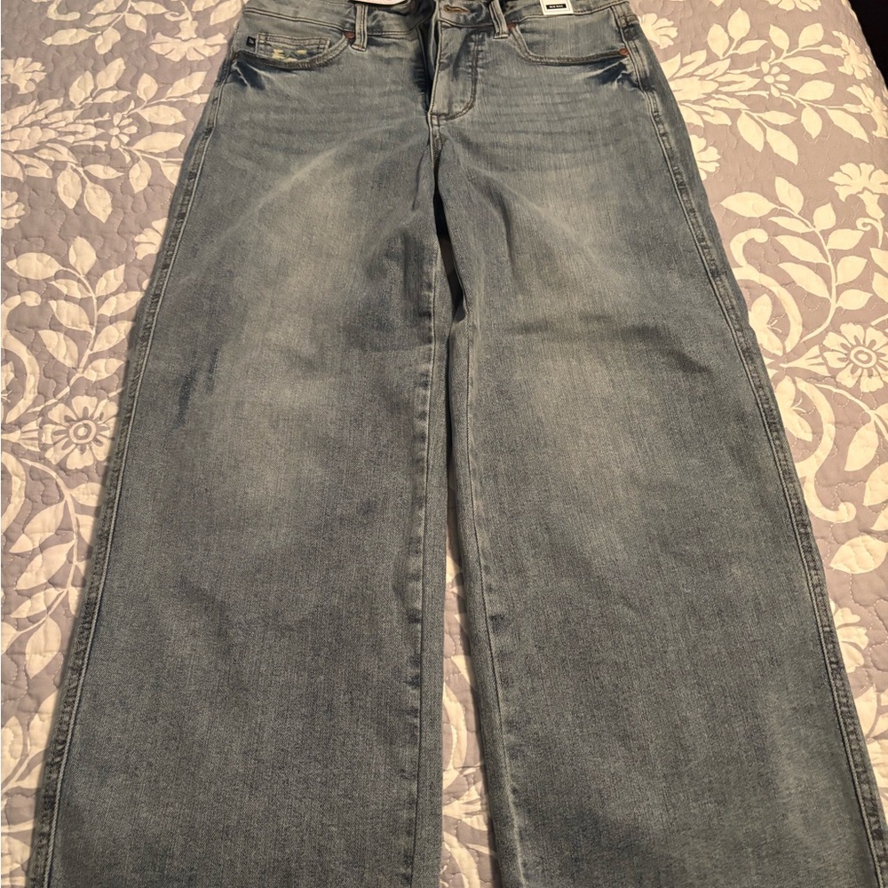 Judy Blue Olivia Mid Rise Light Wash Tummy Control cropped wide leg jeans